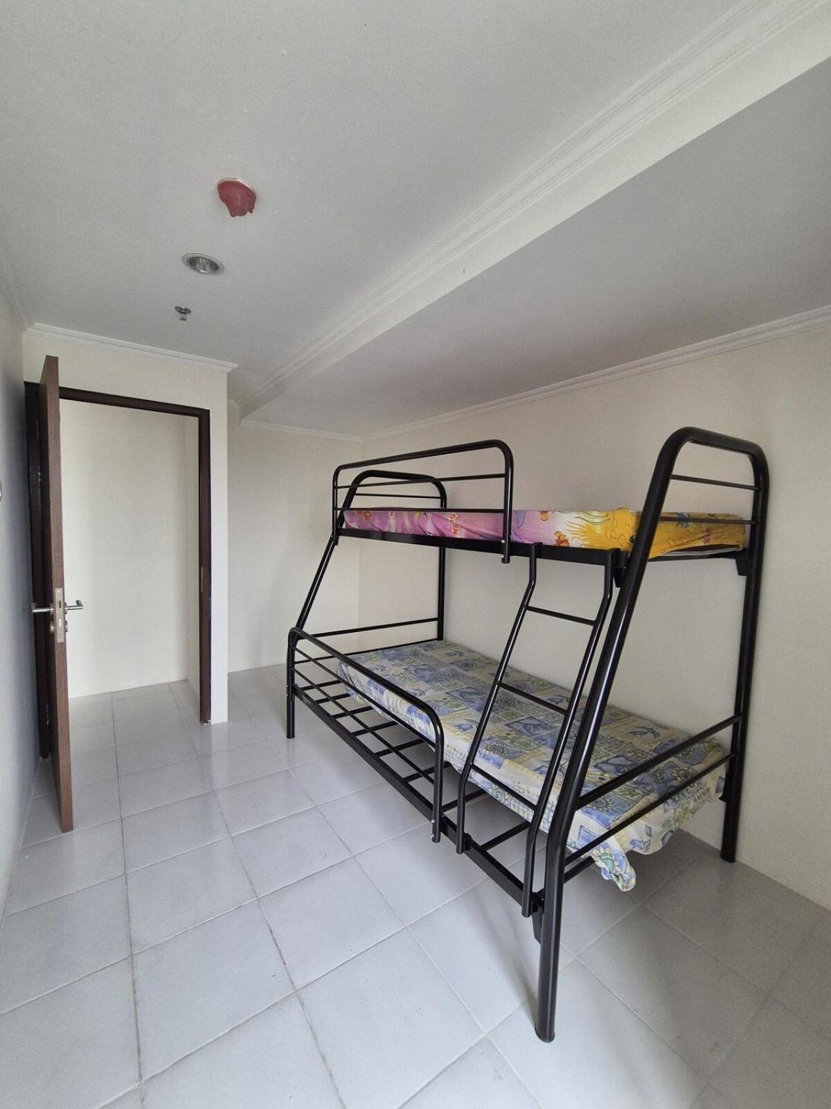 Santorini Stay, Mega Mas Apartemen *